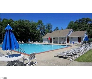 216 Sapphire Ln, Franklin Park, NJ 08823 - photo 6