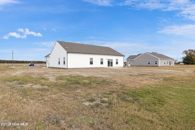 108 Yadkin Dr, Shawboro, NC 27973 - photo 4