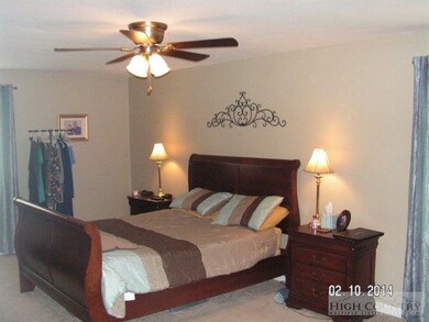 177 Wildcat Rd, Deep Gap, NC 28618 - photo 3