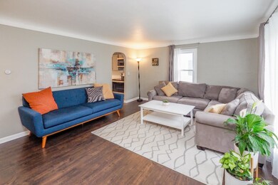 2816 Lorraine Ave-104