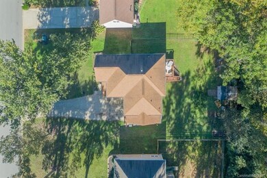 12520 Bradford Hill Ln, Huntersville, NC 28078 - photo 6