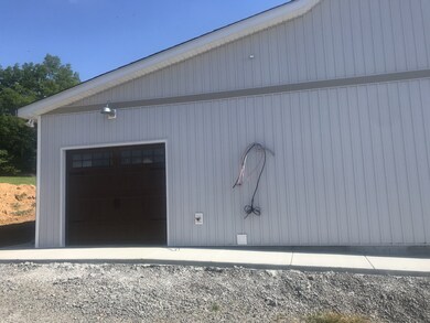 734 Kingree Rd, Shelbyville, TN 37160 - photo 4