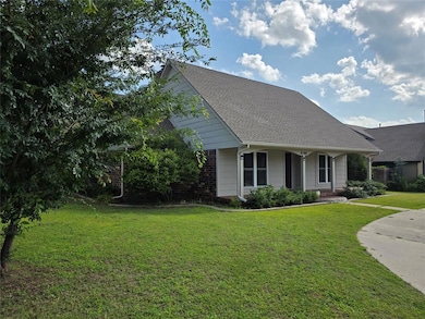 8100 N Bridgeport Ln, Bethany, OK 73008 - photo 3