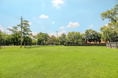 0 Alabonson unit 58805327, Houston, TX 77088 - photo 4