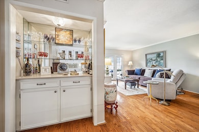 2238 S Piney Point Rd unit 204, Houston, TX 77063 - photo 2