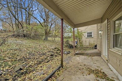 2728 Glen Mawr St, Pittsburgh, PA 15204 - photo 4