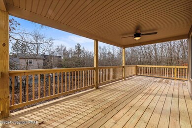 32-HomeView_Media-296_McKuen_Way-#32