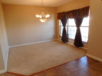 1320 Quail Ridge Rd, Cedar Falls, IA 50613 - photo 4