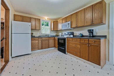 624 2nd Ave, Berlin, NH 03570 - photo 3