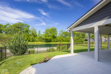 2736 Victory Dr, Columbus, IN 47203 - photo 2