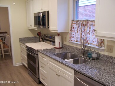 560 Pinehurst Trace Dr, Pinehurst, NC 28374 - photo 5