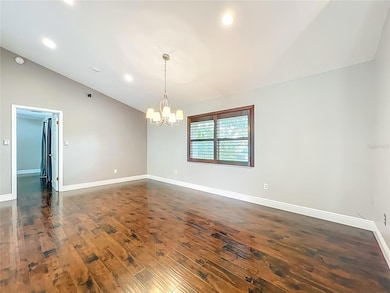 WOOD LAMINATE THROUGHOUT