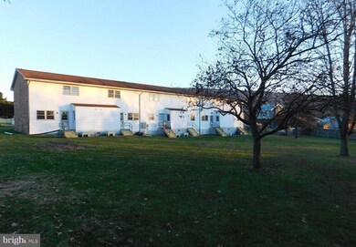 384 Aileen Ave, Strasburg, VA 22657 - photo 3