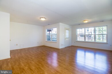 12935 Woodcutter Cir, Germantown, MD 20876 - photo 7