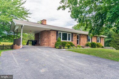 122 Whitfield Cir, Stephens City, VA 22655 - photo 5