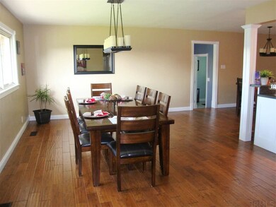 514 E Broadway St, Loogootee, IN 47553 - photo 4