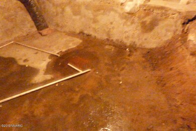 1021 N 5th St, Niles, MI 49120 - photo 5