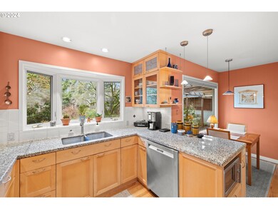 2160 Crest Dr, Lake Oswego, OR 97034 - photo 7