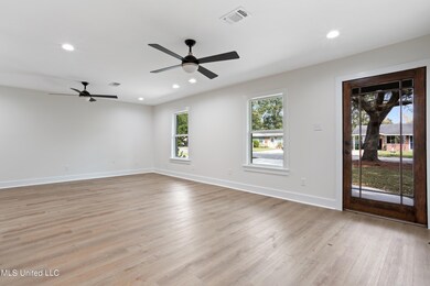 613 Clark Ave, Ocean Springs, MS 39564 - photo 3