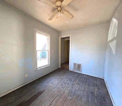 2227 N Lyon Ave, Springfield, MO 65803 - photo 7