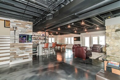 8 Augusta Ct, Lake In the Hills, IL 60156 - photo 4