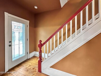 Foyer / Entry