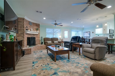 1202 Sunset Dr, Dickinson, TX 77539 - photo 6