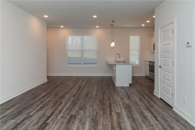 232 S College Ave unit A & B, Fayetteville, AR 72701 - photo 2