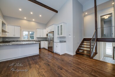 421 James Ct, Algonquin, IL 60102 - photo 2