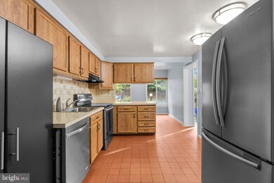 9610 Basket Ring Rd, Columbia, MD 21045 - photo 6