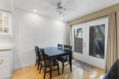 Eat-In Kitchen