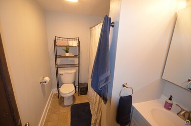 1306 SW Medford Ave, Topeka, KS 66604 - photo 7