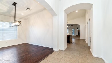 4463 East Desert Sands Drive-011