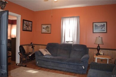 13 E Applegate Ave, Pen Argyl, PA 18072 - photo 5