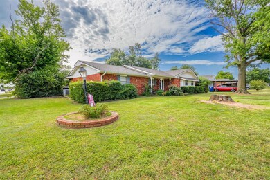 4411 N Chapman Ave, Shawnee, OK 74804 - photo 4