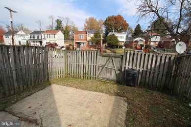 2278 Anvil Ln, Temple Hills, MD 20748 - photo 6