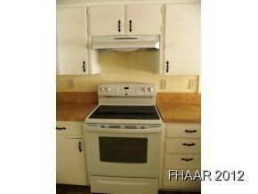 905 Valley Dr, Copperas Cove, TX 76522 - photo 3