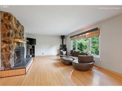 19695 SW Butternut St, Beaverton, OR 97007 - photo 4