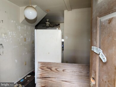 1622 N Calhoun St, Baltimore, MD 21217 - photo 7