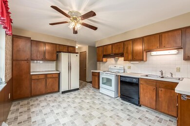 C - 1813 Kenview038