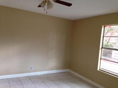 602 N Esperanza St unit 10-11, Pharr, TX 78577 - photo 2