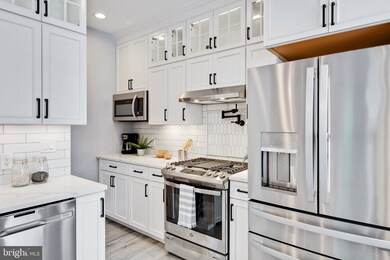 298 Hermitage St, Philadelphia, PA 19127 - photo 2