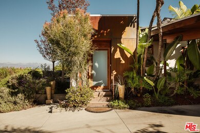 3604 Glenridge Dr, Sherman Oaks, CA 91423 - photo 2