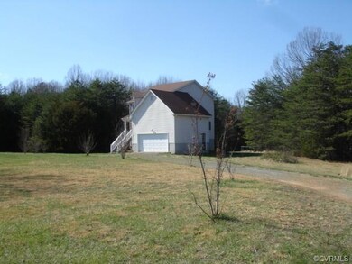 5611 Oakland Rd, Louisa, VA 23093 - photo 2