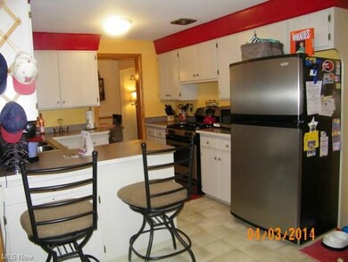 Plenty of cupboard space in the kitchen!