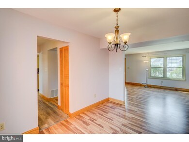 38 Hancock St, Swedesboro, NJ 08085 - photo 2