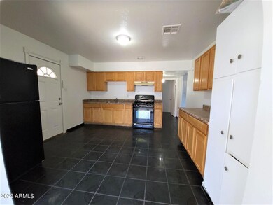 7601 W Mitchell Dr, Phoenix, AZ 85033 - photo 2