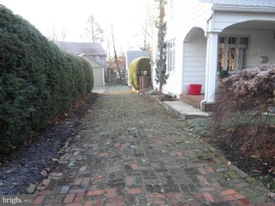 524 Bishop Ave, Chambersburg, PA 17201 - photo 5