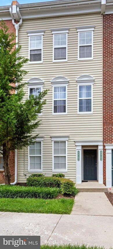 22765 Fountain Grove Square, Ashburn, VA 20148 - photo 2