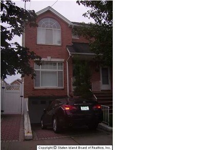 44 Sharrotts Rd, Staten Island, NY 10309 - photo 5